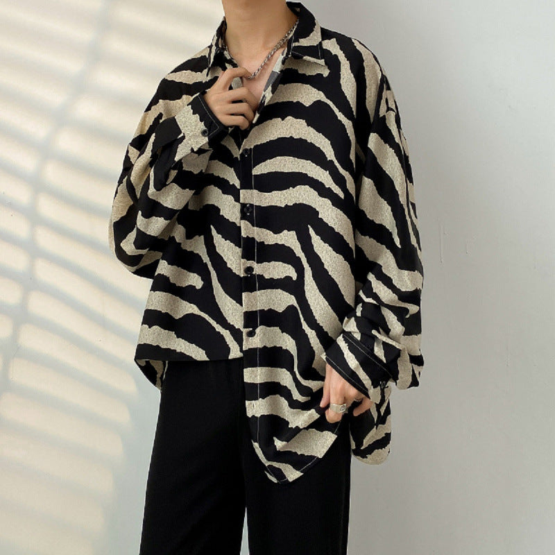 Men's Casual long sleeve shirt - lightweight button-up for spring & autumn.