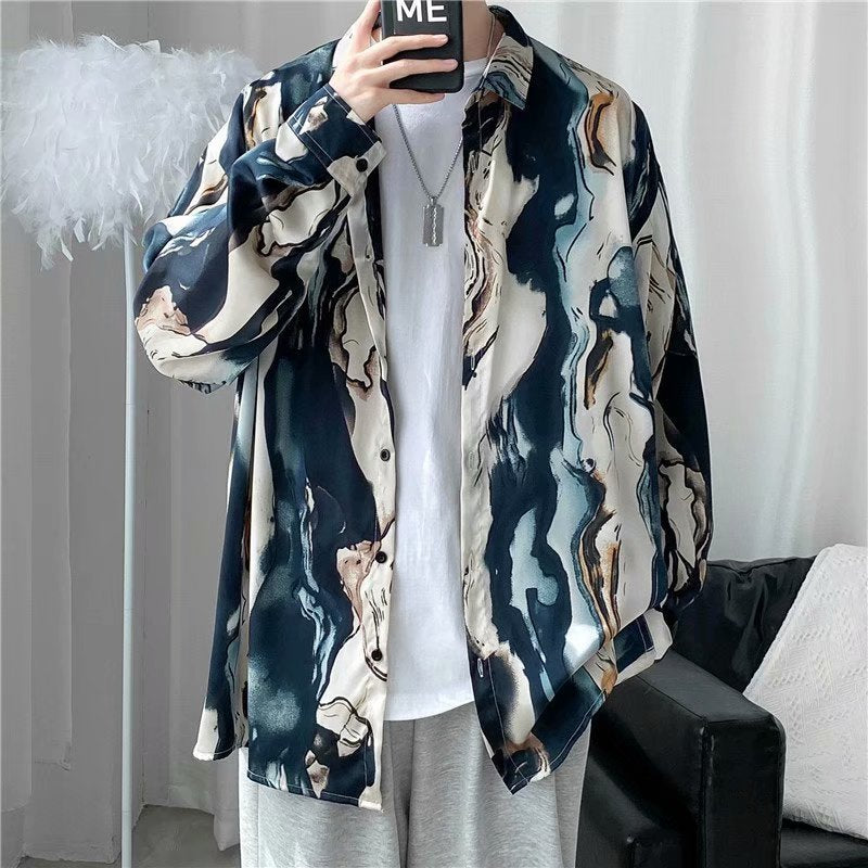 Men's Casual long sleeve shirt - lightweight button-up for spring & autumn.